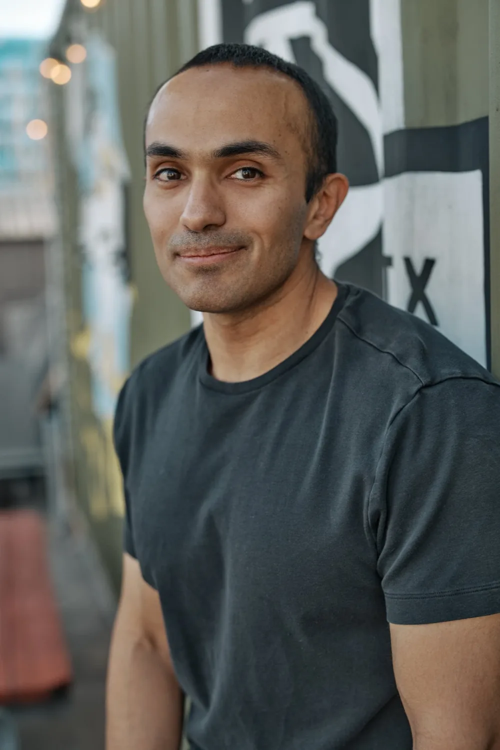 Dating profile photo from an Austin online dating photography session by Eli Samuel